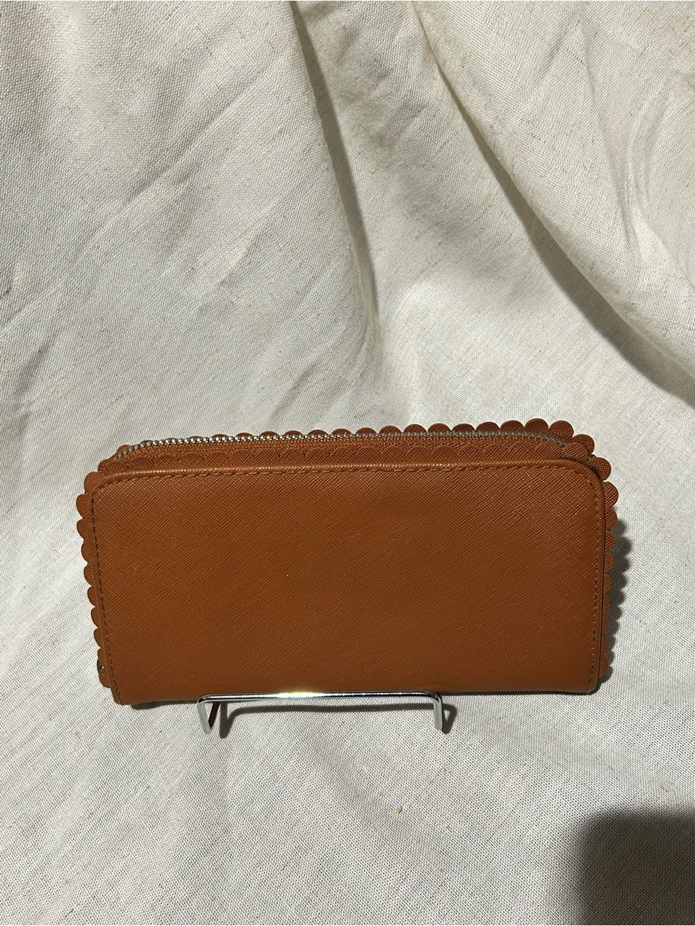 Aeropostale Scalloped Edge Zip-Around Wallet - brown